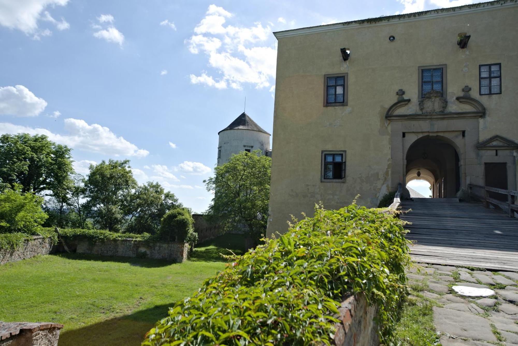 ホテル New Pension At Rotor Brewery Kunovice エクステリア 写真